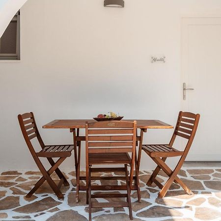 Celestial Seaview Apartments - Afroditi Naxos City Экстерьер фото